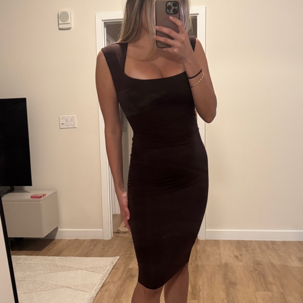 Midi Brown Sleeveless Dress